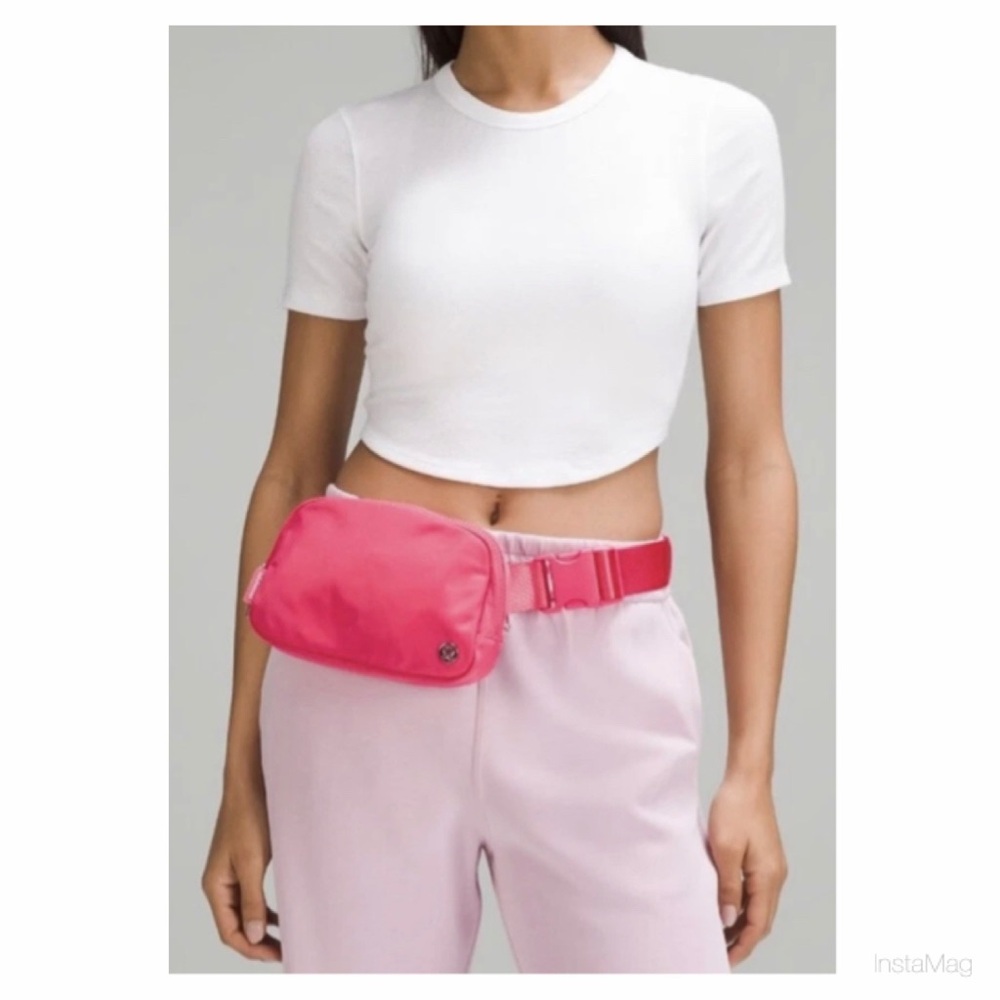 NEW Lululemon Everywhere Belt Bag 1L Lipgloss